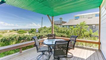 House, 2 Bedrooms | Outdoor dining