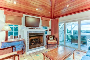 House, 4 Bedrooms | Living area