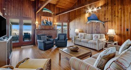 Charming Oceanfront Beach House by RedAwning
