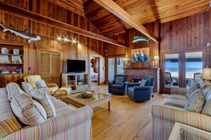 Maison, 5 chambres | Coin séjour