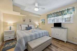 House, 2 Bedrooms | 2 bedrooms, free WiFi - Dog Friendly Ground Level Duplex by RedAwning (Fernandina Beach)