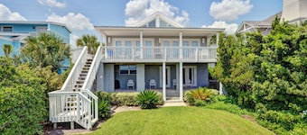 Dog Friendly Ground Level Duplex by RedAwning