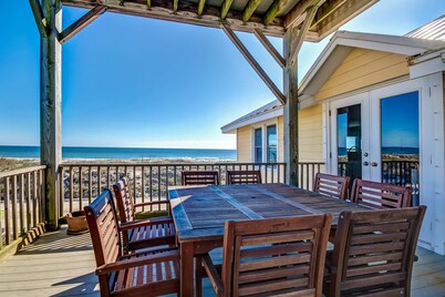 Rustic Ocean Front Cottage by RedAwning