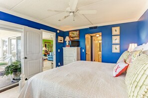 Condo, 2 Bedrooms