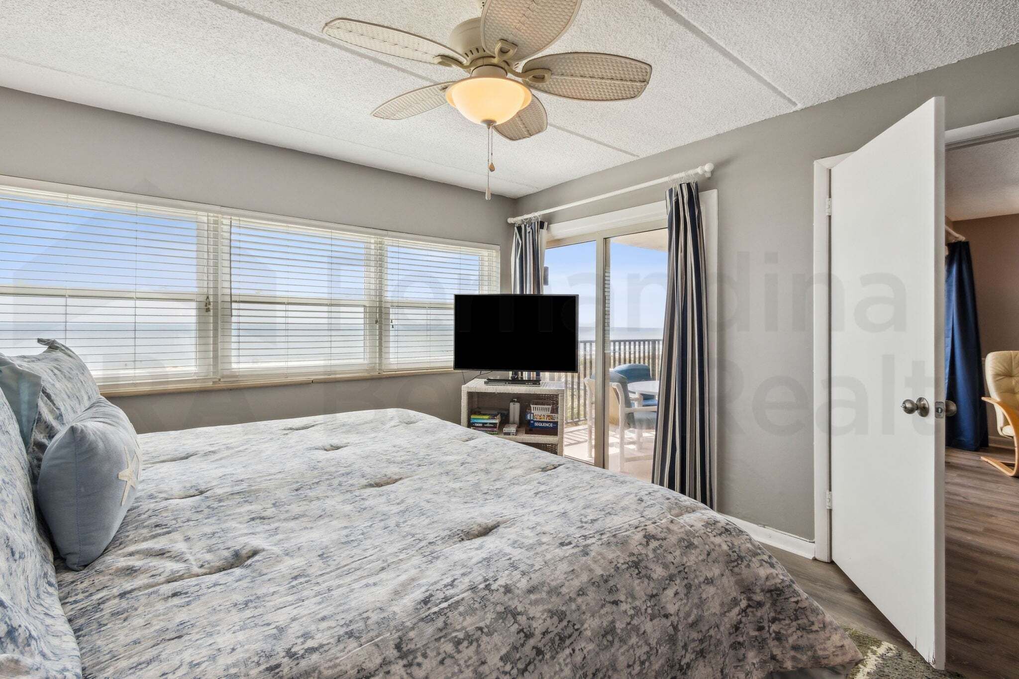 Condo, 2 Bedrooms | 2 bedrooms, free WiFi, bed sheets