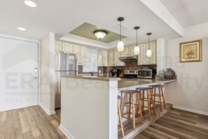 Private kitchen - Tropical Theme Condo with Picturesque Atlantic View by RedAwning (Fernandina Beach)