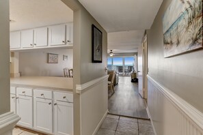 Condo, 2 Bedrooms | Interior