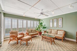 Apartment, 2 Schlafzimmer | Wohnbereich