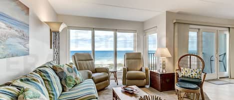 公寓客房, 2 間臥室 | 起居區 | 電視