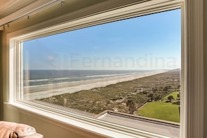 Condo, 2 Bedrooms | Interior