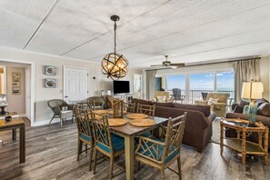 Condo, 3 Bedrooms | Living area