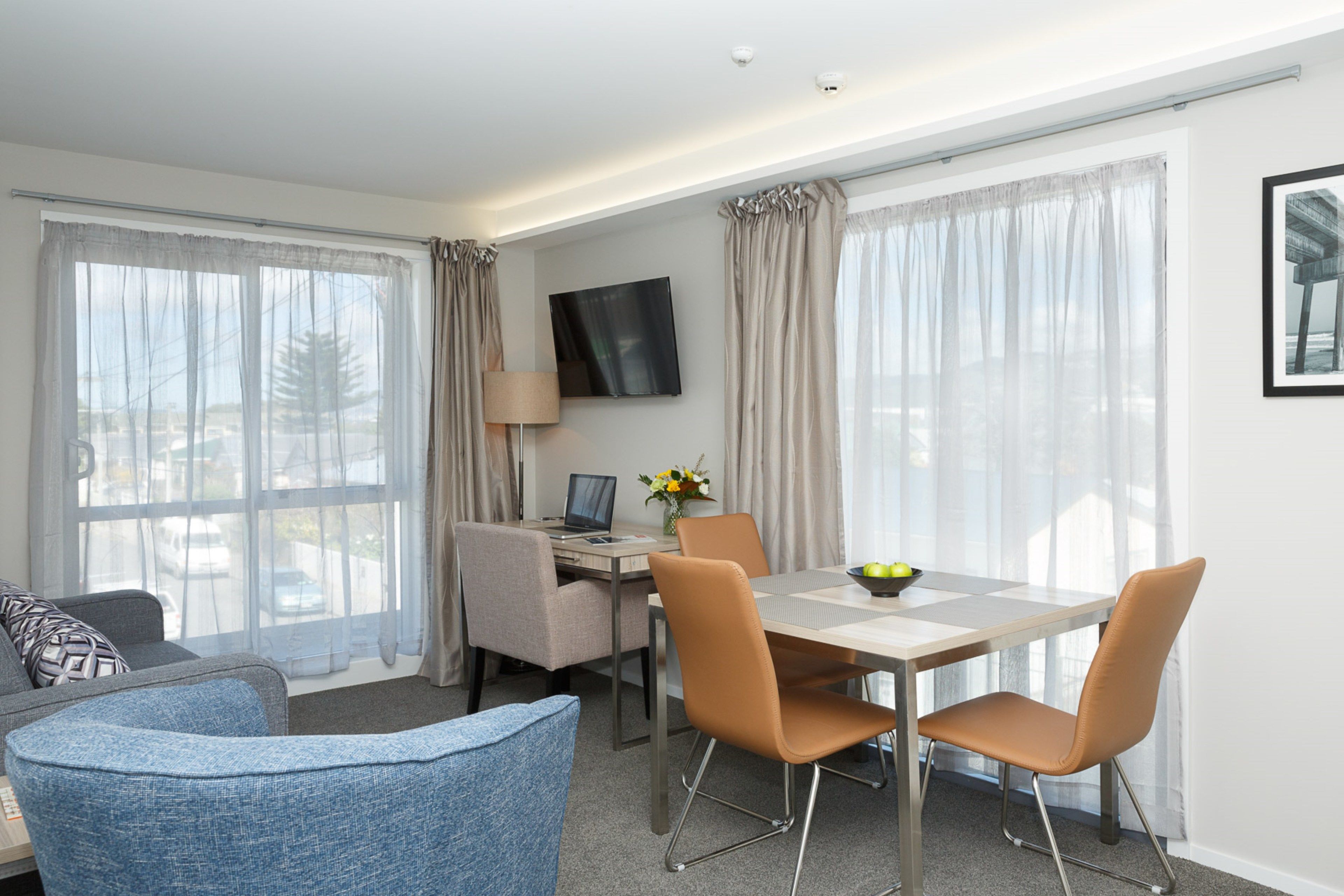 apartment, 1 bedroom | living area | flat-screen tv, ipod dock, first-run films