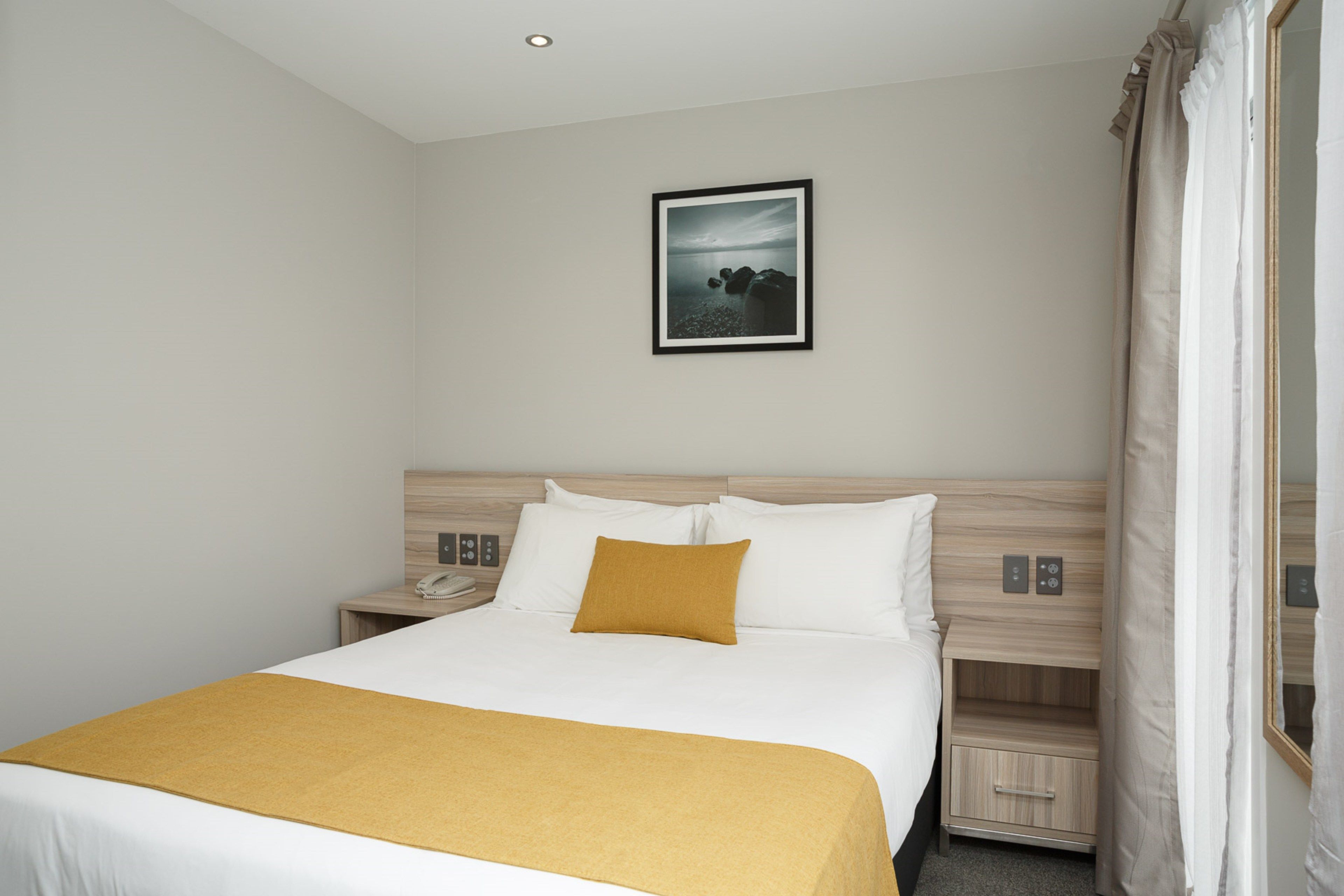 desk, blackout curtains, soundproofing, cots/infant beds