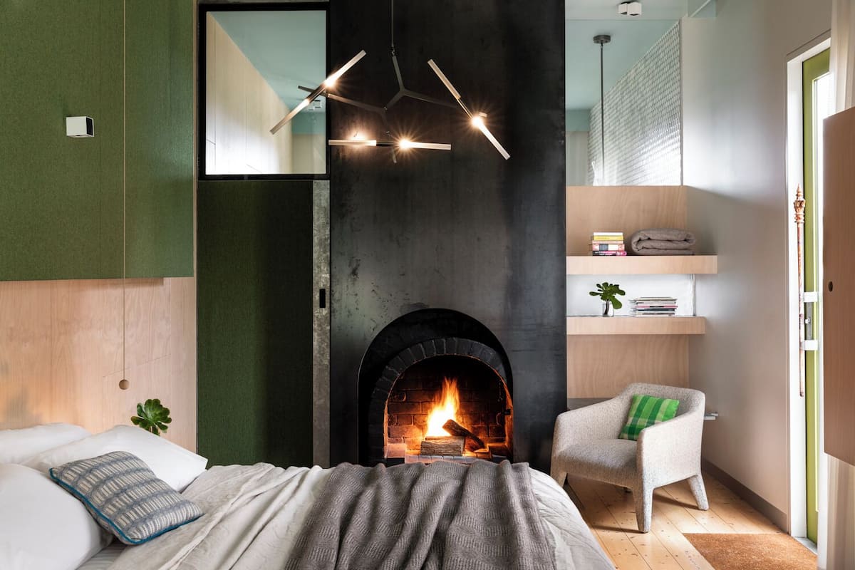 Suite | 1 slaapkamer, luxe beddengoed, bedden met traagschuimmatras, een minibar
