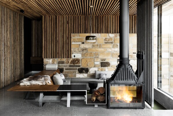 Petit déjeuner composé de spécialités régionales compris tous les jours