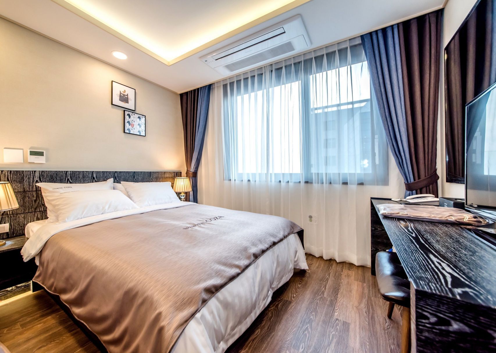 Ropa de cama de alta calidad, edredón y wifi gratis 