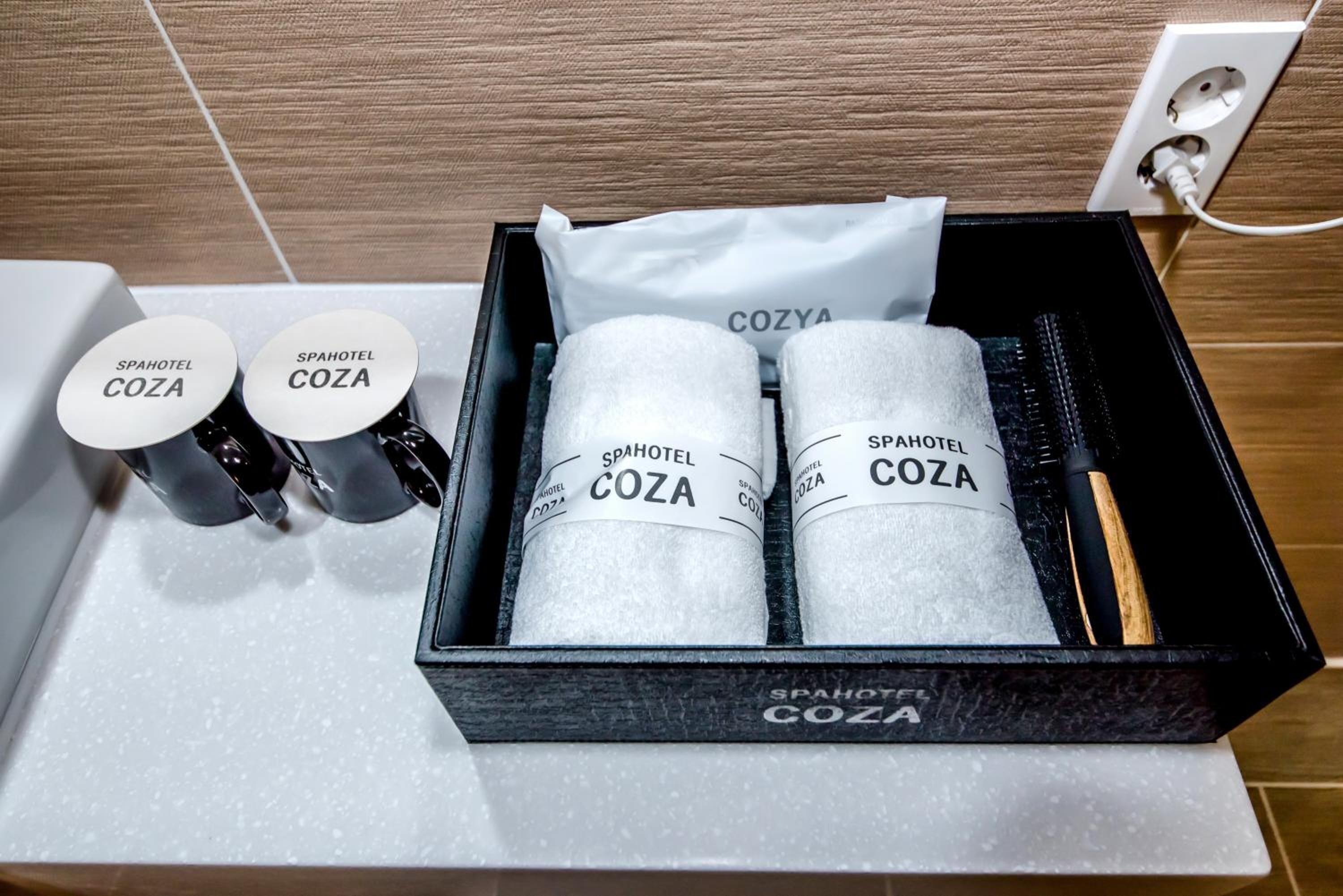 separate bathtub and shower, jetted bath, rainfall showerhead