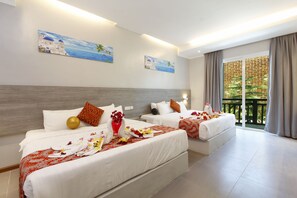 Minibar, desk, free WiFi, bed sheets - Lavigo Resort (Langkawi)