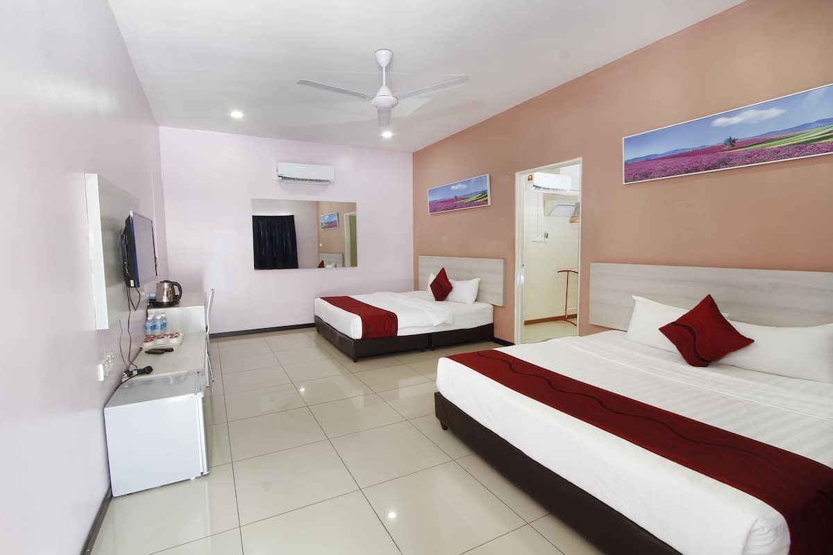 Superior Deluxe Family Room | 1 slaapkamer, een minibar, een bureau, gratis wifi