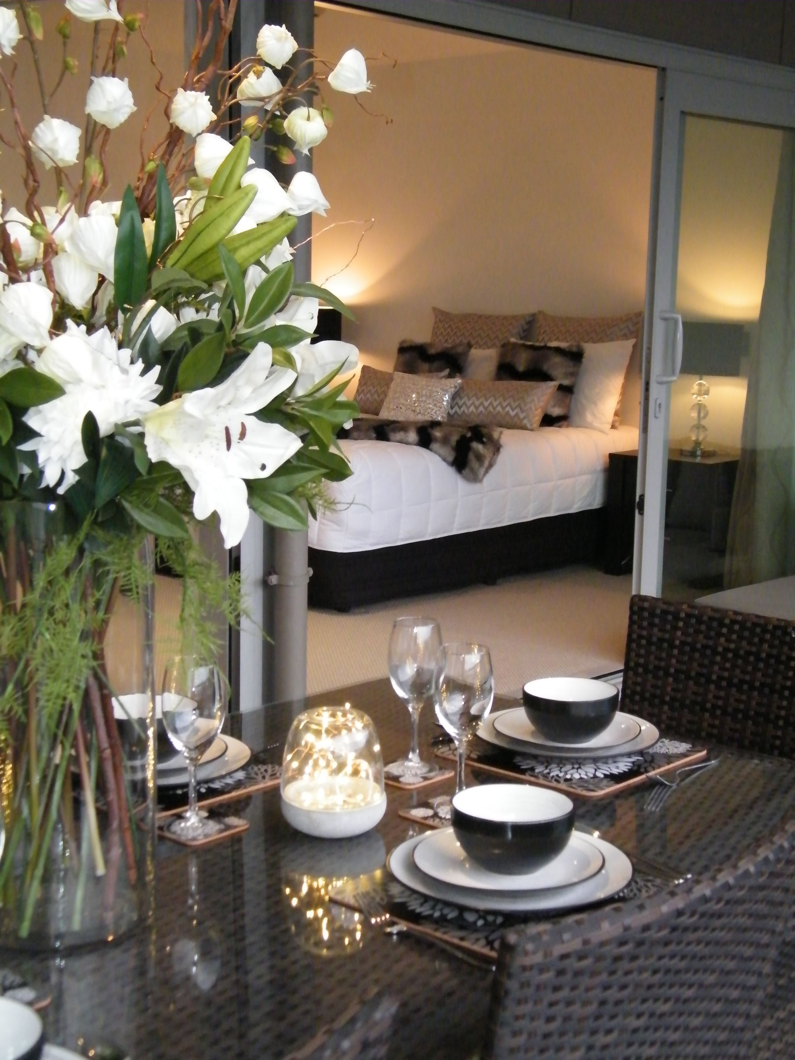 premium apartment, 3 bedrooms, harbour view, oceanfront | in-room dining