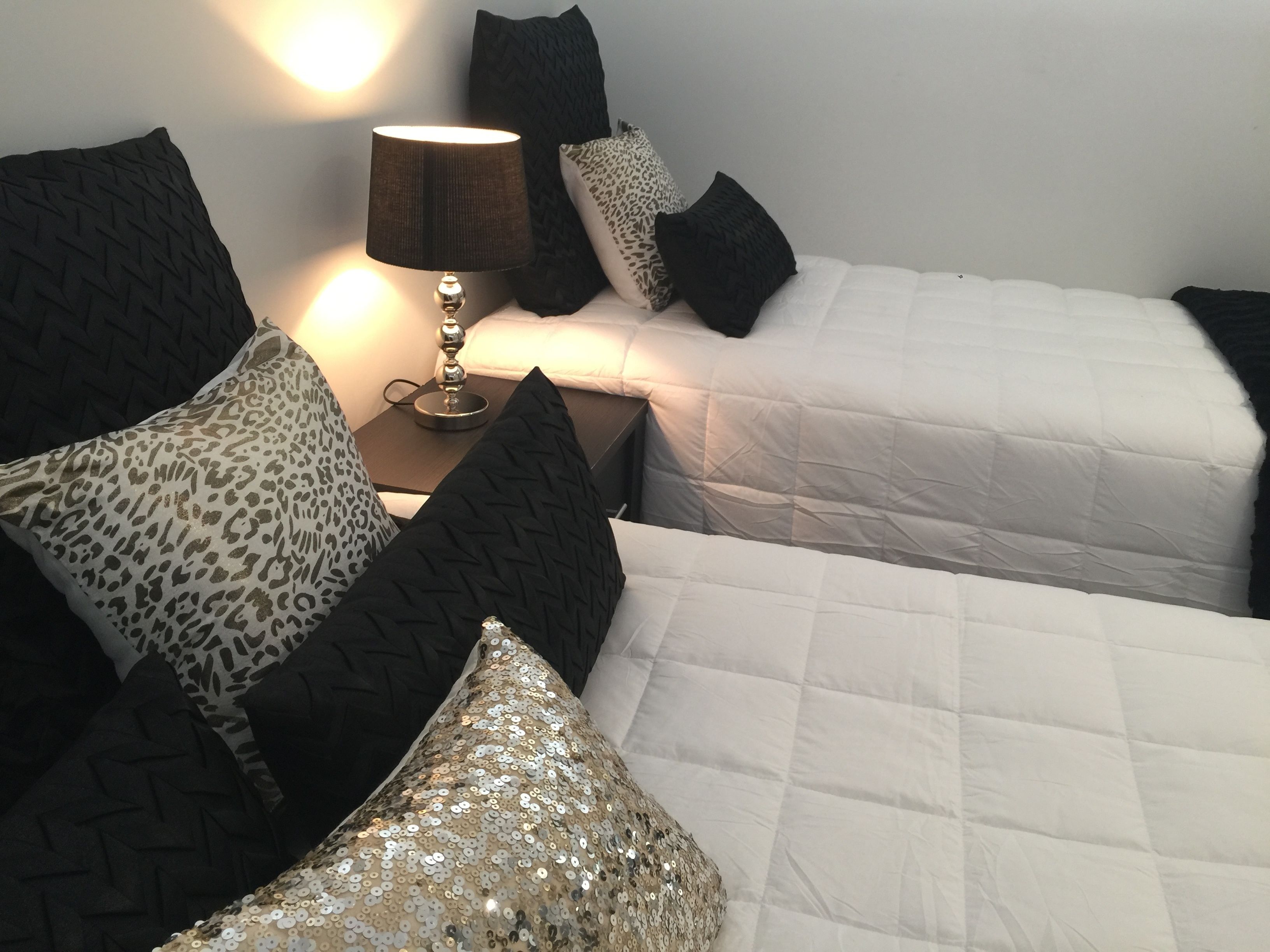 premium apartment, 3 bedrooms, harbour view, oceanfront | 3 bedrooms, premium bedding, individually decorated