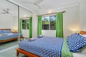 Room - Driftaway Holiday Villas (Yorkeys Knob)
