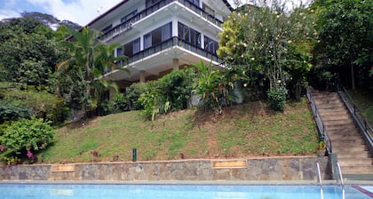 Brookside Resort