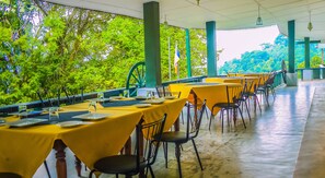 Restaurant - Brookside Resort (Wattegama)