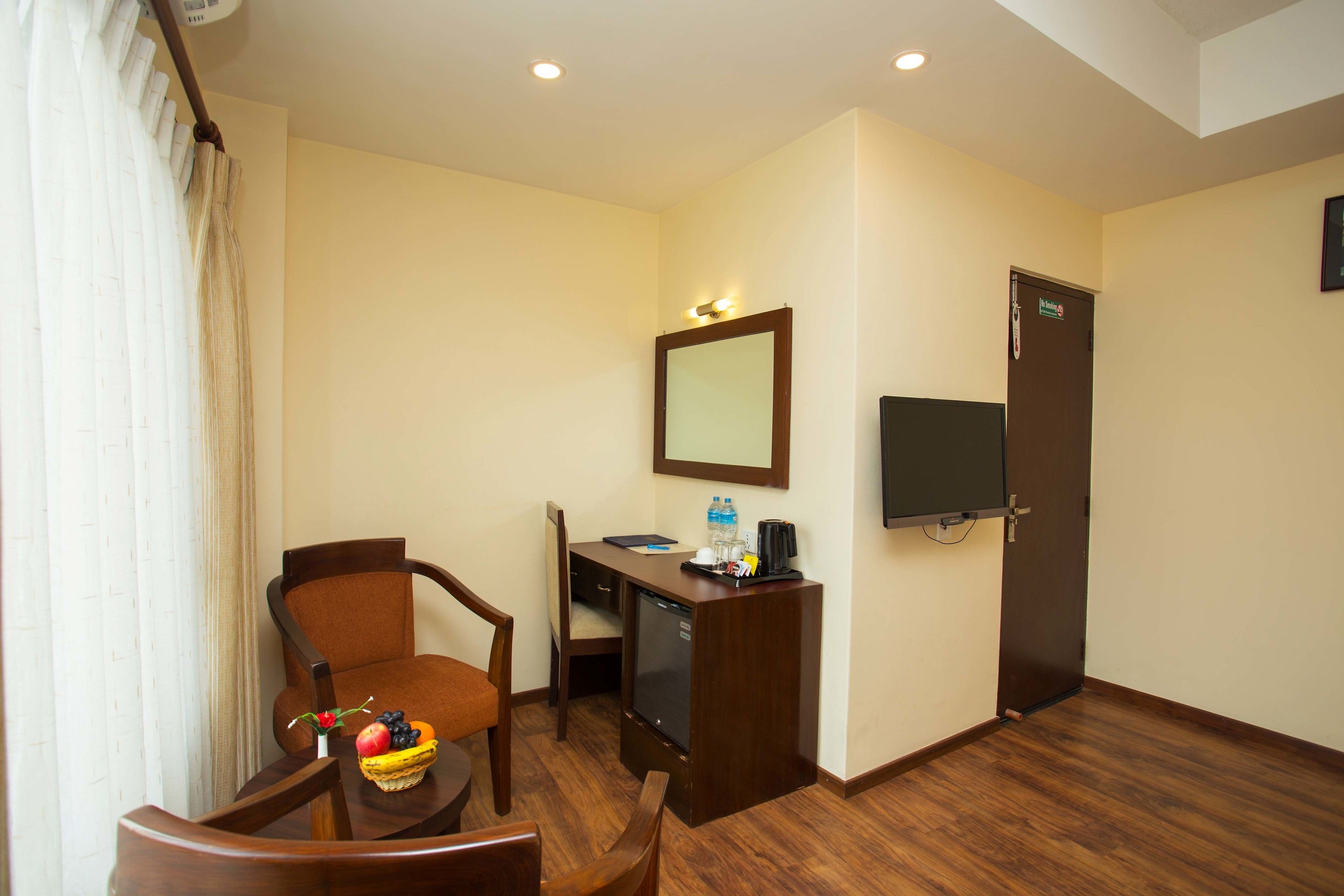 32-inch led tv with digital channels, tv, pay films