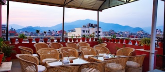 Hotel Jay Suites