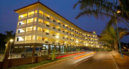 Puri KIIC Golf View Hotel