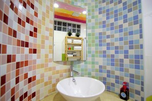 Family Quadruple Room, 1 Bedroom, Non Smoking | Bathroom | Shower, free toiletries, hair dryer, slippers - Sun Moon Lake 5Boat B&B (Yuchi)