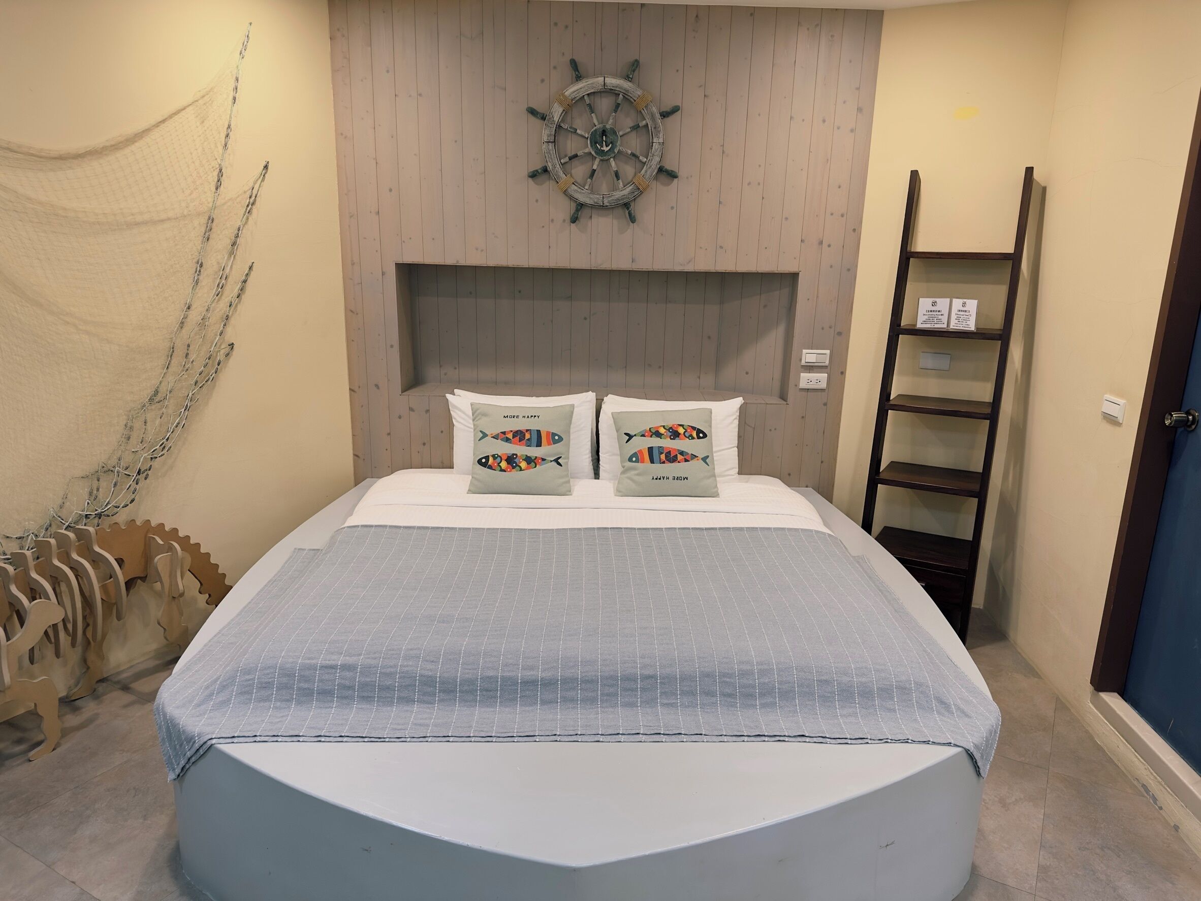 Basic Double Room, 1 Queen Bed, Ensuite | Premium bedding, desk, blackout drapes, soundproofing