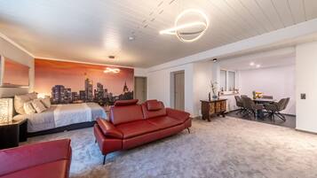 Penthouse Confort, 3 habitaciones, para no fumadores | Cortinas blackout, insonorización y tabla de planchar con plancha