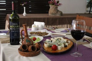 Petit-déjeuner buffet compris tous les jours