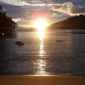 Beach nearby - Pousada Vó Irene (Mangaratiba)