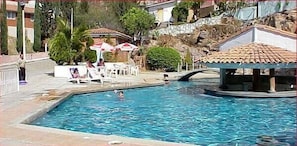 Outdoor pool - Hotel Real del Fortin (Oaxaca)