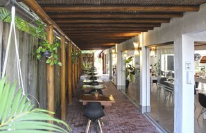 Free daily buffet breakfast - Pousada Cheiro Verde (Porto Seguro)