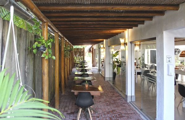 Desayuno buffet incluido todos los días