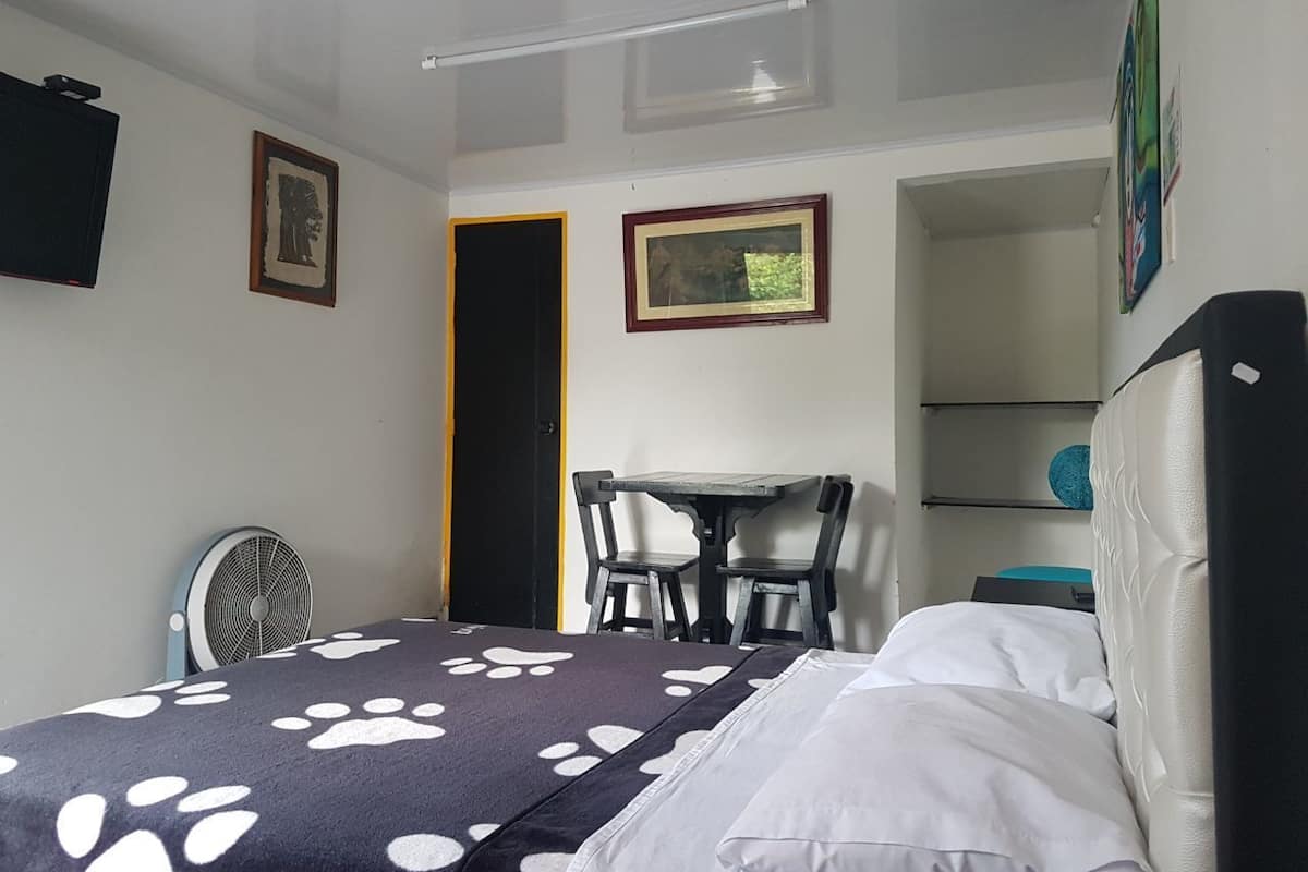 Familien-Doppelzimmer | Schreibtisch, kostenloses WLAN