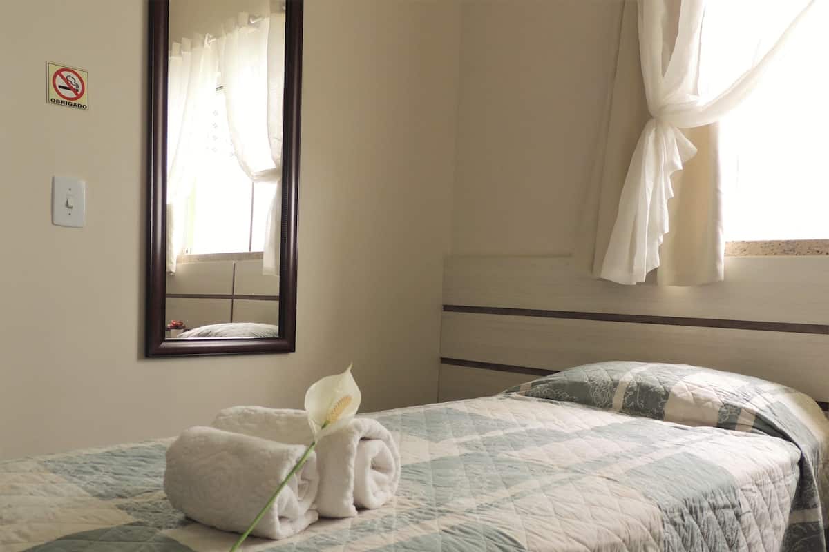 1 habitación, minibar, caja de seguridad en la habitación y escritorio