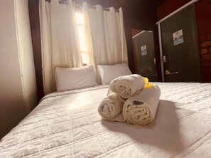 Ropa de cama de alta calidad, cortinas blackout y ropa de cama