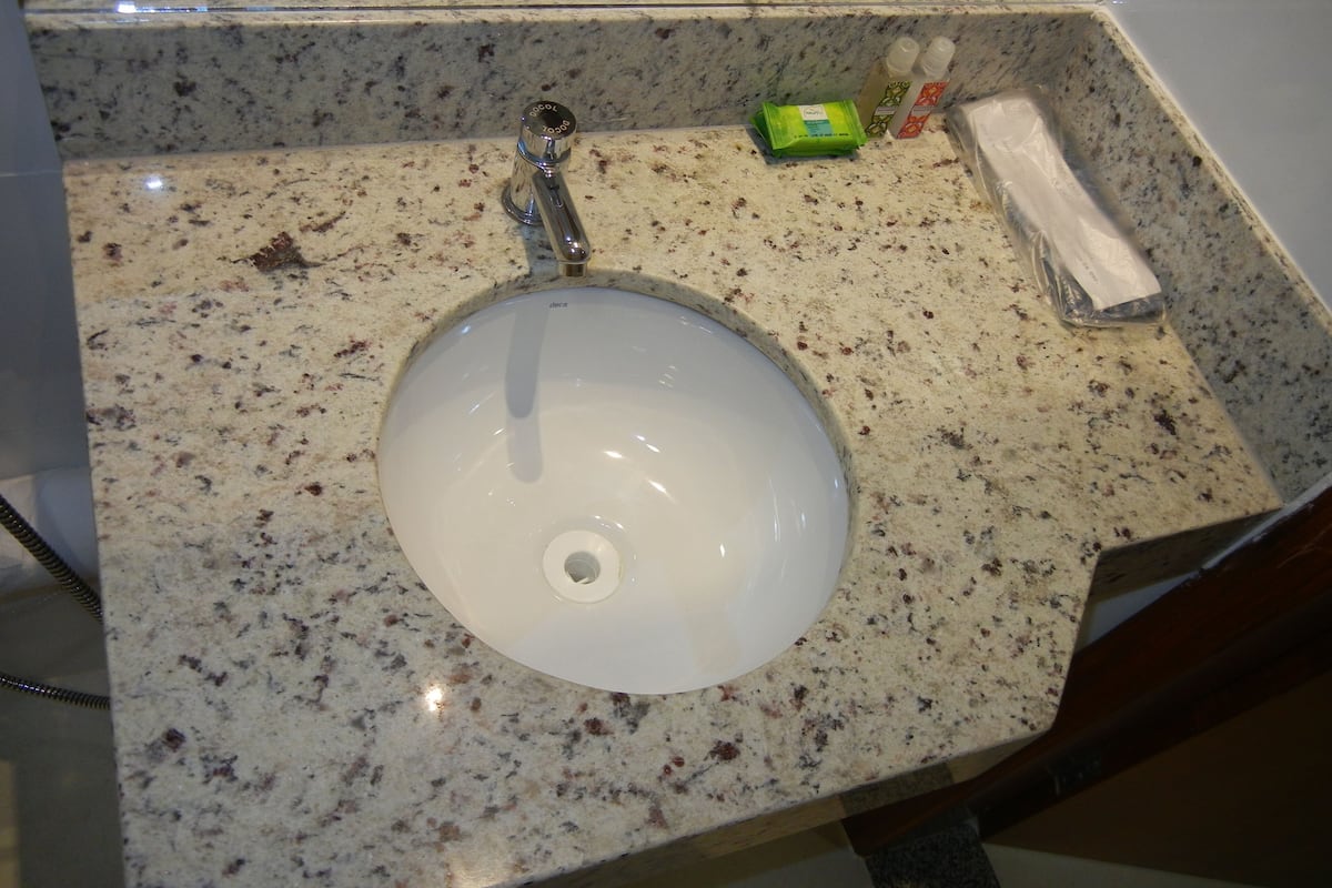 double room | bathroom sink