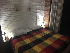 Minibar, free WiFi, bed sheets - Pousada La Creación (Imbituba)