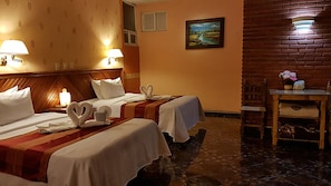 Double Room, 2 Double Beds, Non Smoking | Iron/ironing board, free WiFi, bed sheets - Hotel Real Malintzi Tlaxcala (Tlaxcala)
