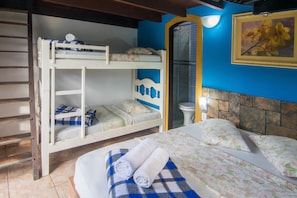 Cofres nos quartos, Wi-Fi de cortesia, roupa de cama