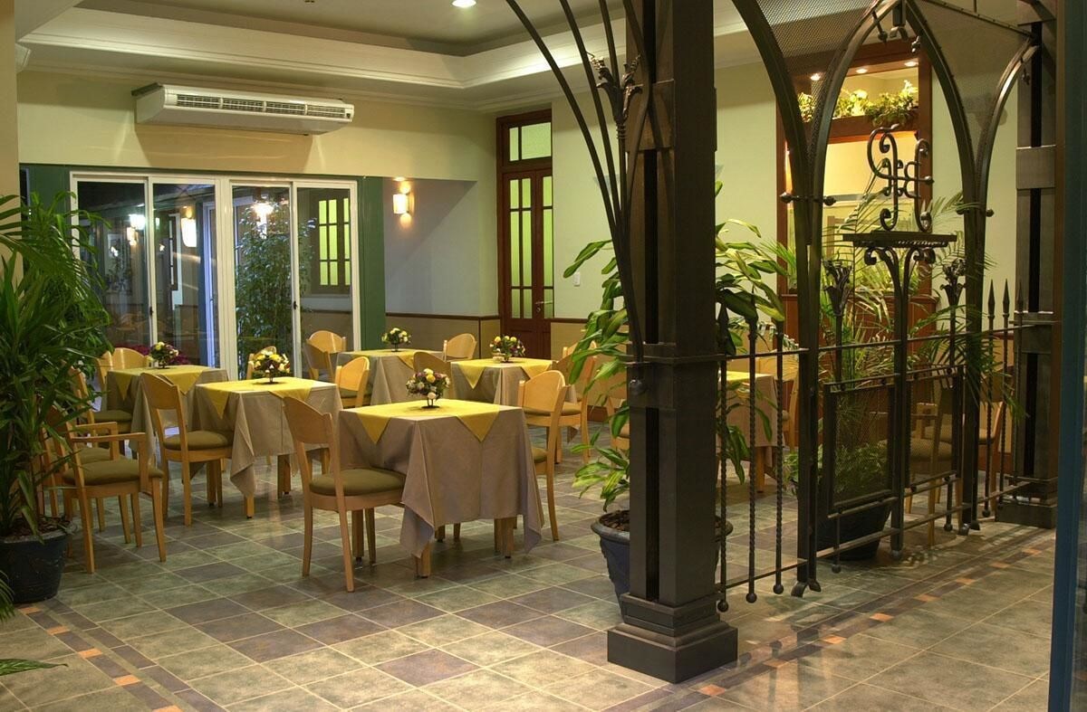 Bar (en el alojamiento)