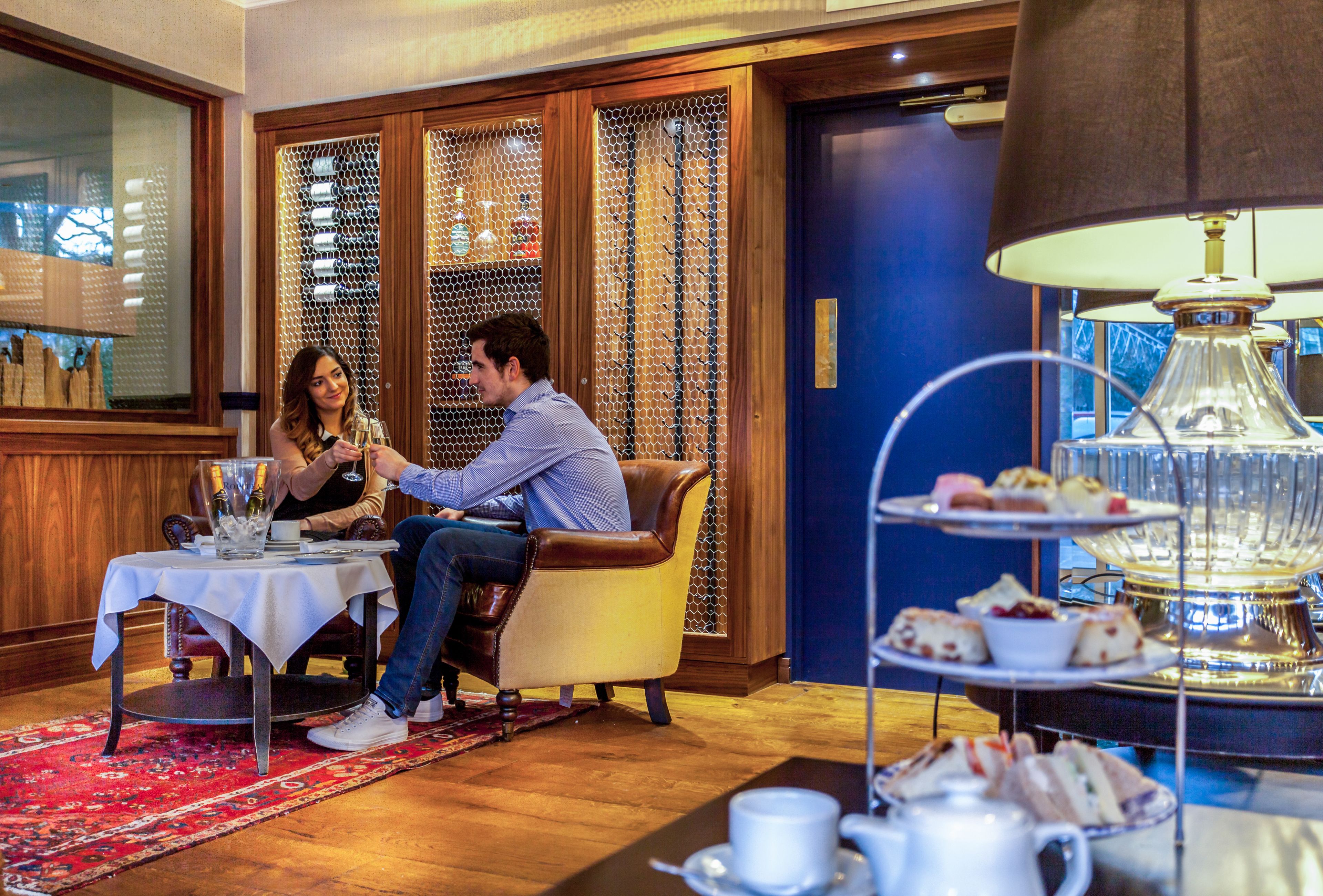 breakfast and dinner served, british cuisine