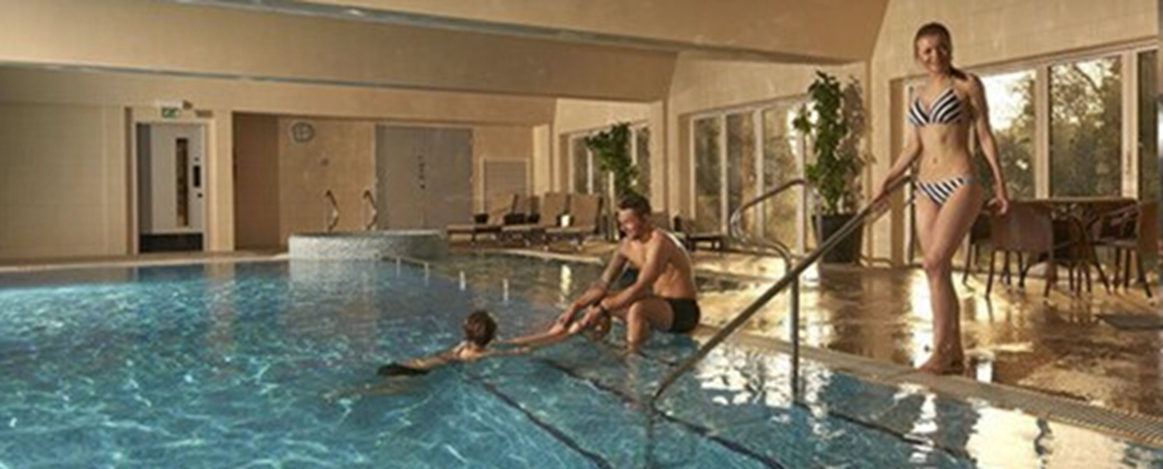 steam room, body treatments, aromatherapy, hot stone massages