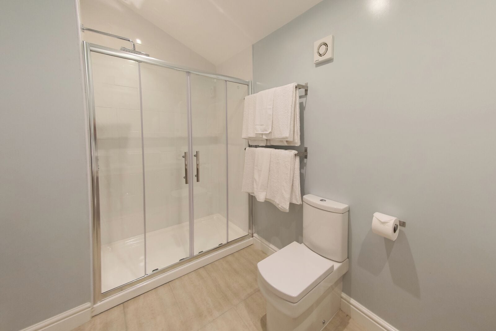 junior suite | bathroom | shower, rainfall showerhead, free toiletries, hair dryer